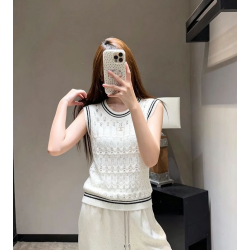 CHANEL 샤넬 33037 CC 골드 로고 아일렛 펀칭 니트 베스트