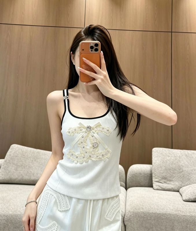 CHANEL 샤넬 33049 플라워 CC 로고 슬리브리스 탑 2COLOR