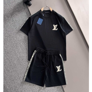 LOUIS VUITTON 루이비통 테이핑 반팔 & 반바지 세트