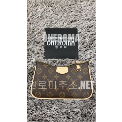 김*식 고객님 루이비통 모노그램 캔버스 이지 파우치