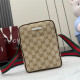 GUCCI 구찌 태그 GG 캔버스 크로스바디 스몰 숄더백 A0022Z