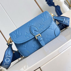 LOUIS VUITTON 루이비통 다이앤 숄더백 M46386
