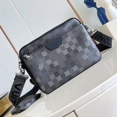 LOUIS VUITTON 루이비통 트리오 크로스백 M28602
