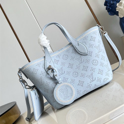 LOUIS VUITTON 루이비통 블라썸 갈렛 PM M21849
