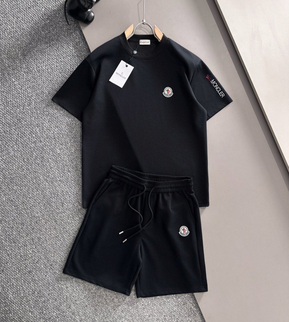 MONCLER 몽클레어 와펜 로고 반팔 & 반바지 세트