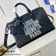 LOUIS VUITTON 루이비통 스피디 P9 반둘리에 30 M26180