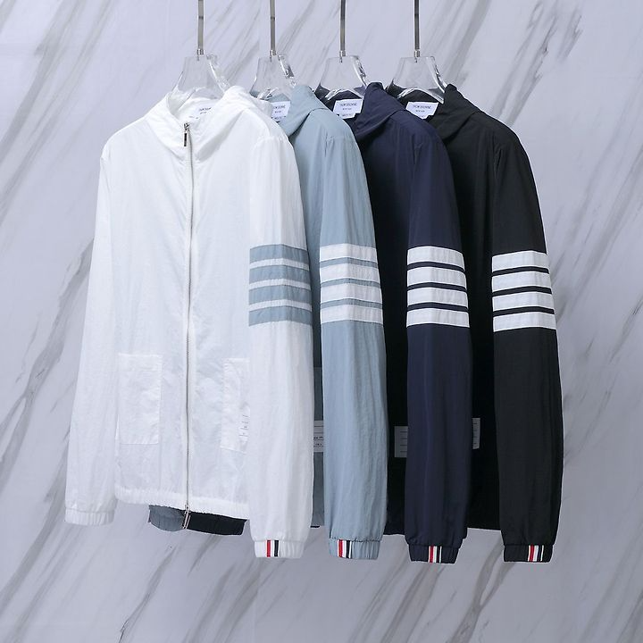 THOM BROWNE 톰브라운 006 사선 나일론 후드 윈드브레이커
