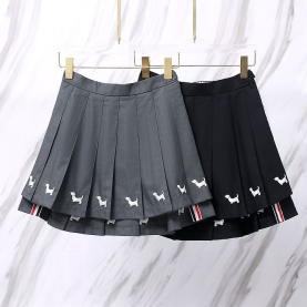 THOM BROWNE 톰브라운 018 우먼 헥터 자카드 플리츠 스커트