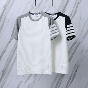 ●7월 판매 20위● THOM BROWNE 톰브라운 018 사선 케이블 컬러 블록 니트 반팔