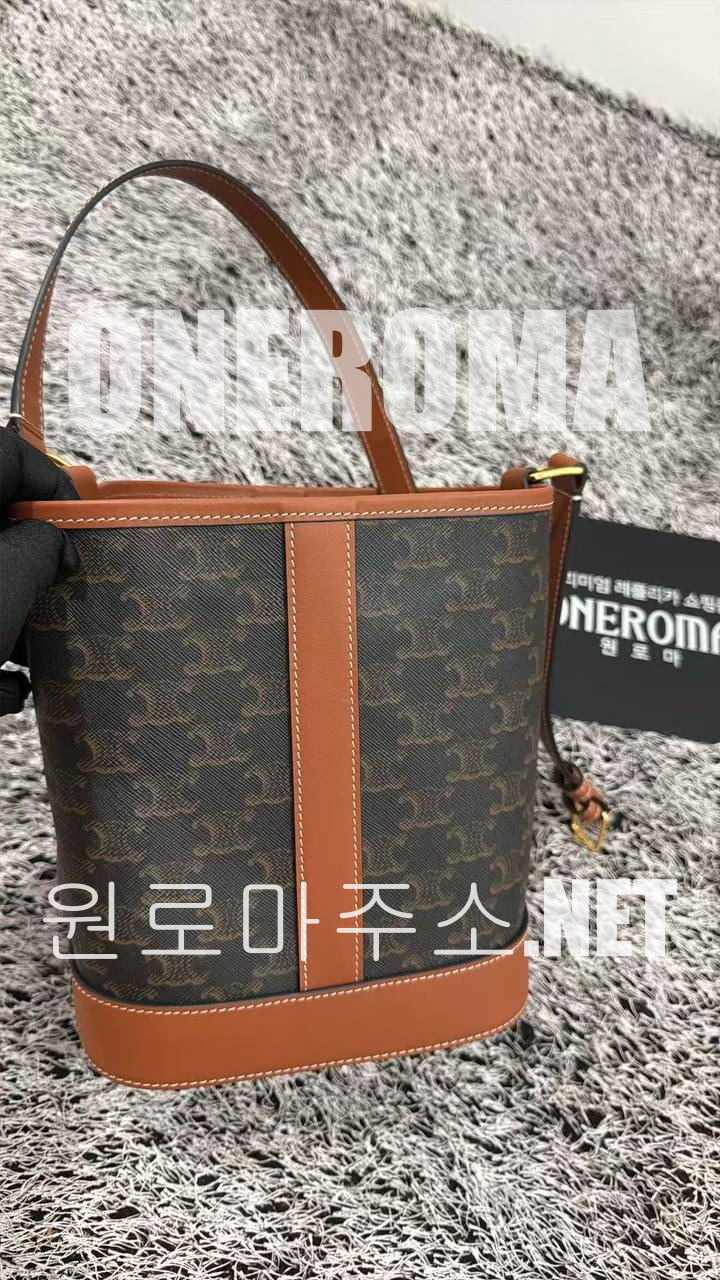 권*경 고객님 셀린느 트리오페 캔버스 스몰 버킷백