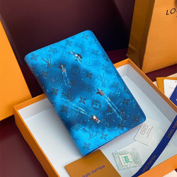 LOUIS VUITTON 루이비통 여권지갑 GI1633