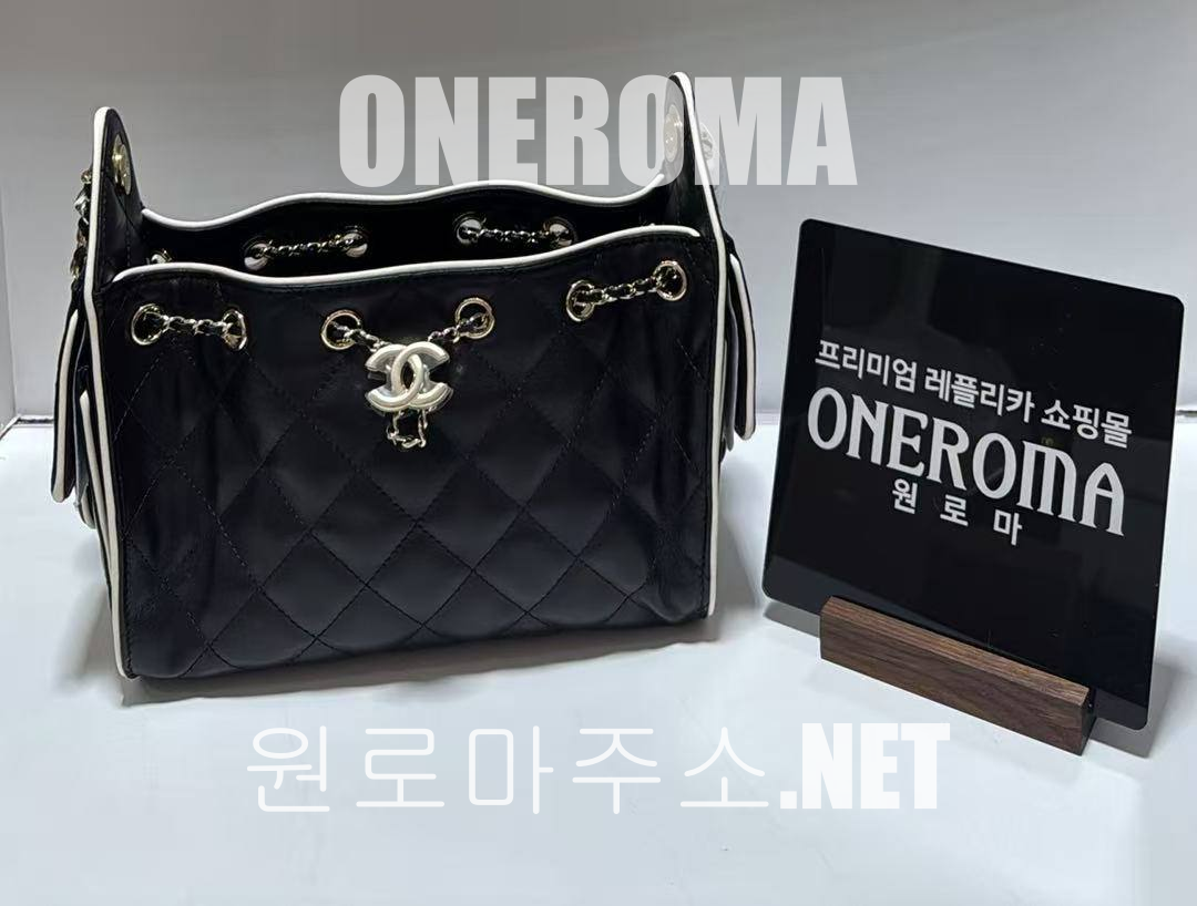 김*진 고객님 샤넬 25백 블랙&화이트