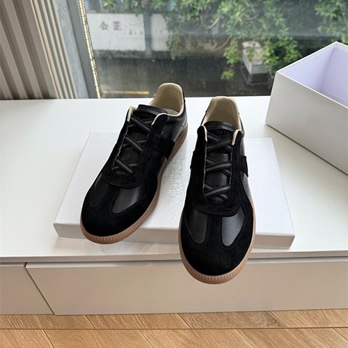 MAISON MARGIELA 메종마르지엘라 남여공용 스니커즈 M19275 2COLOR