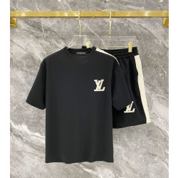 LOUIS VUITTON 루이비통 607105 시그니처 자수 로고 반팔&반바지 세트 2COLOR