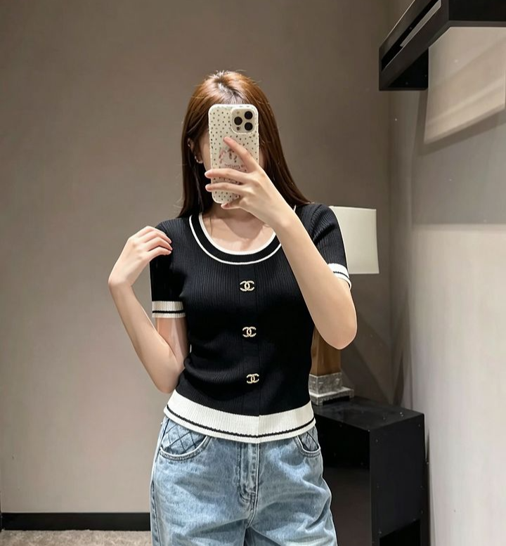 CHANEL 샤넬 1051 CC 로고 배색 니트 반팔 2COLOR