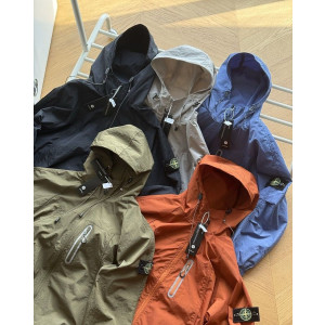 STONE ISLAND 스톤아일랜드 6098 스킨 터치 나일론 가먼트 다이드 후드 자켓