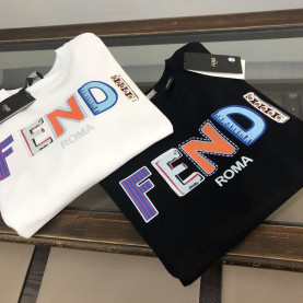 FENDI 펜디 신호등 맨투맨